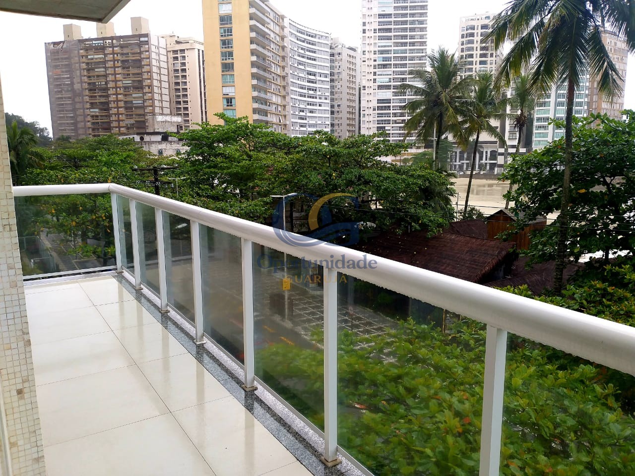 Apartamento GUARUJÁ - SP