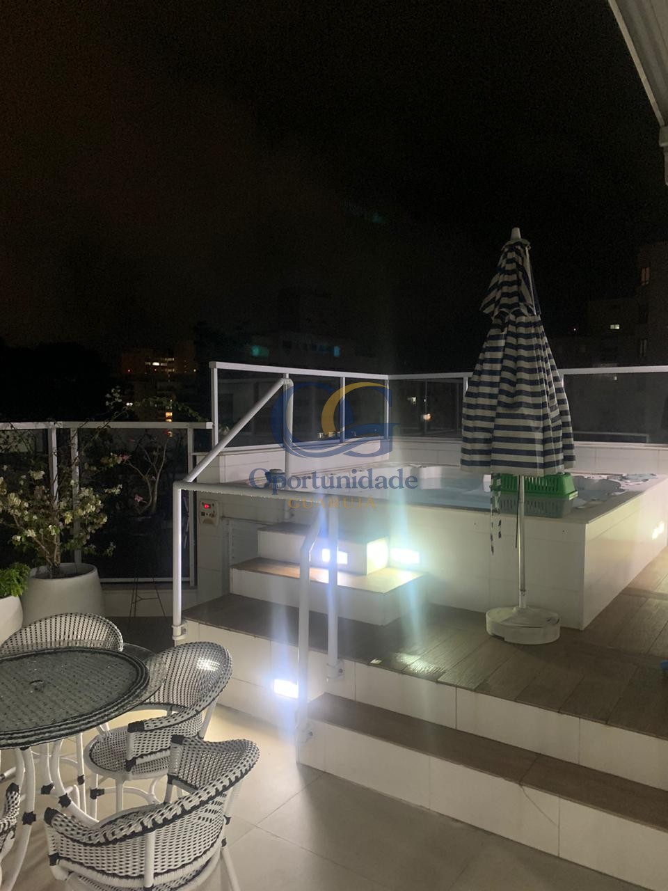 Apartamento GUARUJÁ - SP