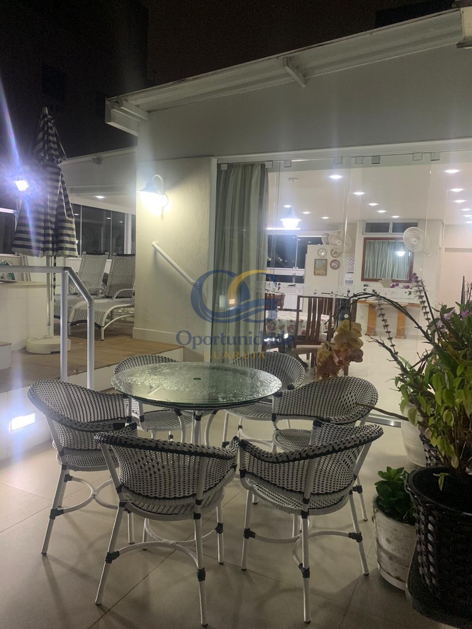 Apartamento GUARUJÁ - SP