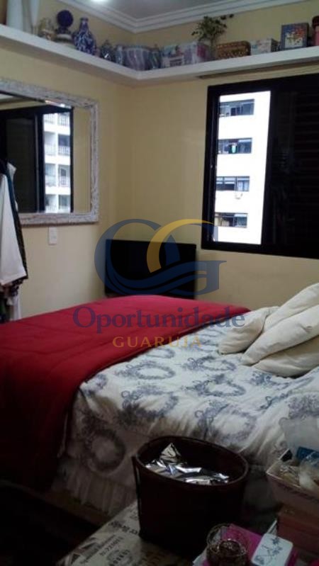 Apartamento na Praia das Pitangueiras, Guarujá - SP