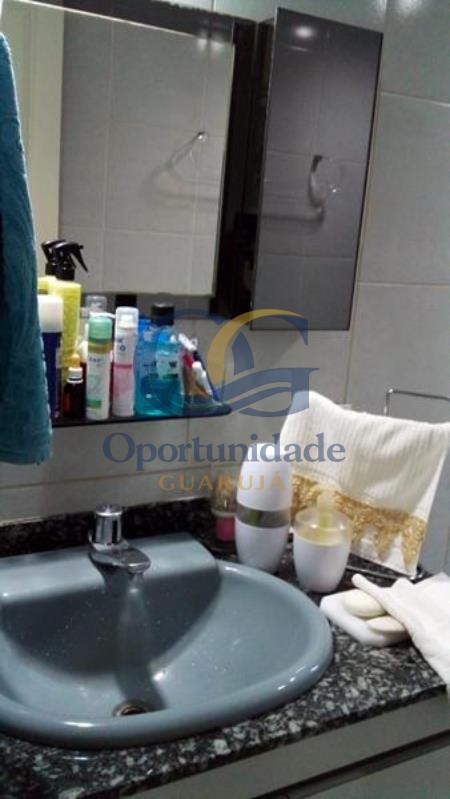 Apartamento na Praia das Pitangueiras, Guarujá - SP