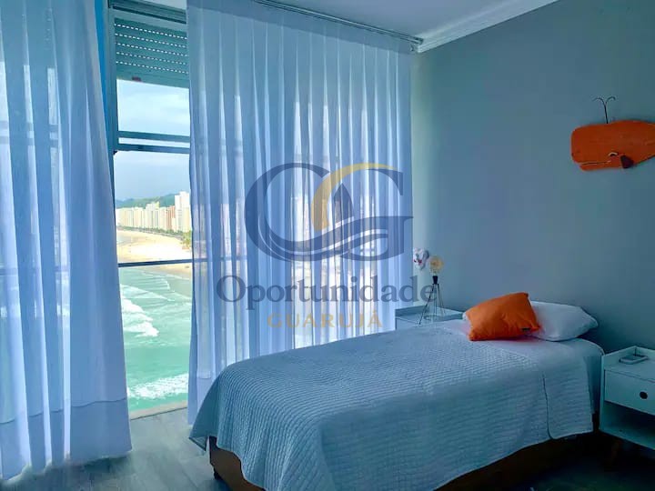 Apartamento Frente ao Mar nas Pitangueiras, Guarujá - SP