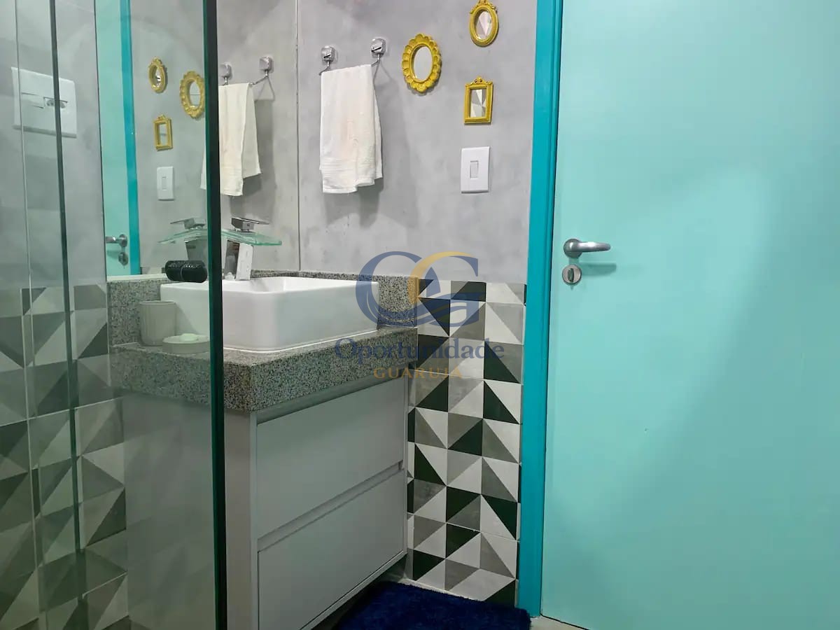 Apartamento Frente ao Mar nas Pitangueiras, Guarujá - SP
