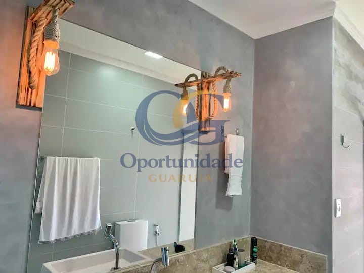 Apartamento Frente ao Mar nas Pitangueiras, Guarujá - SP