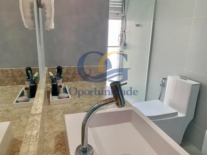Apartamento Frente ao Mar nas Pitangueiras, Guarujá - SP