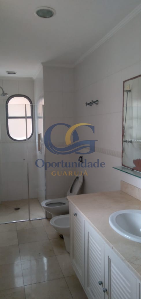 Apartamento Frente ao Mar nas Pitangueiras, Guarujá - SP