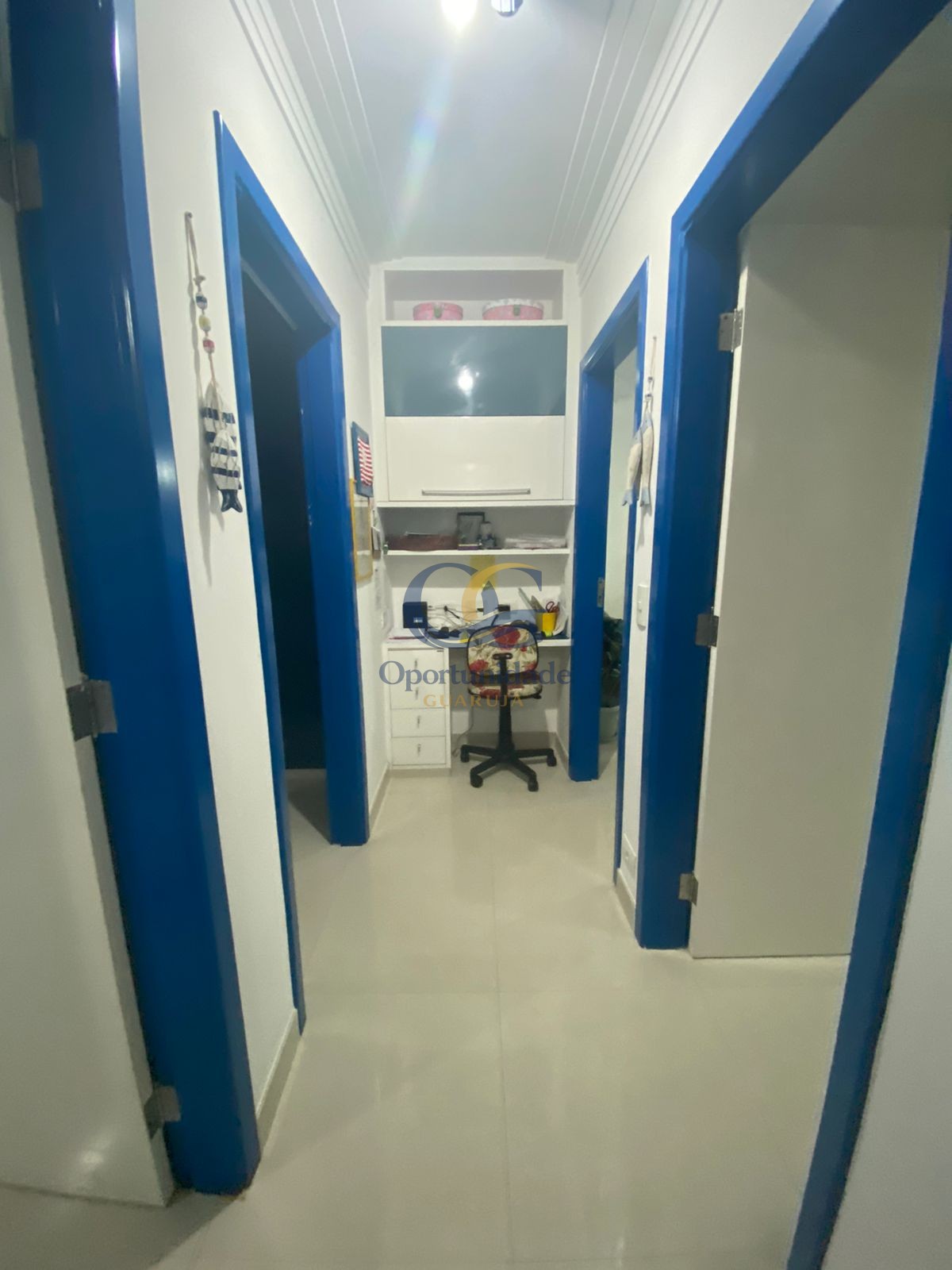 Apartamento na Praia das Pitangueiras, Guarujá - SP