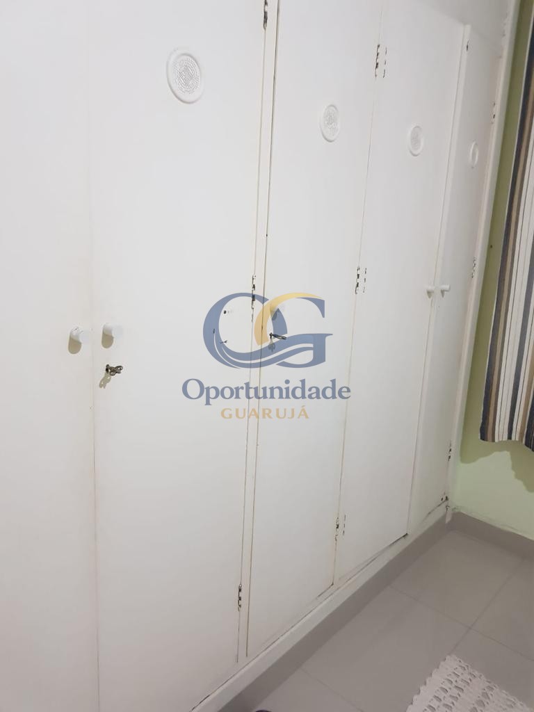 Apartamento na Praia das Pitangueiras, Guarujá - SP