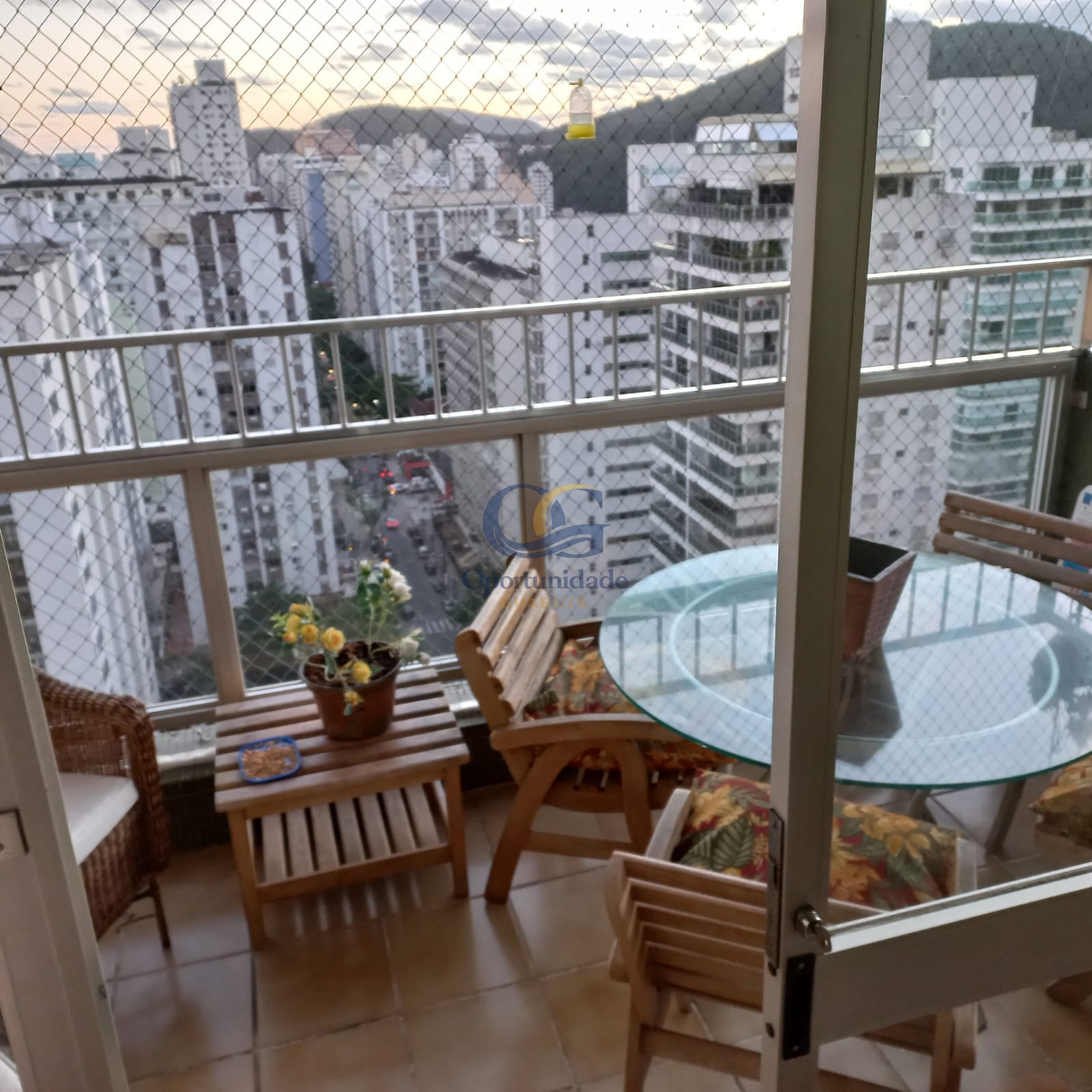 Apartamento GUARUJÁ - SP