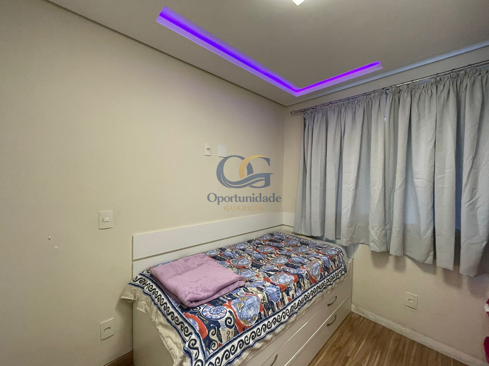 Apartamento na Praia das Astúrias, Guarujá - SP