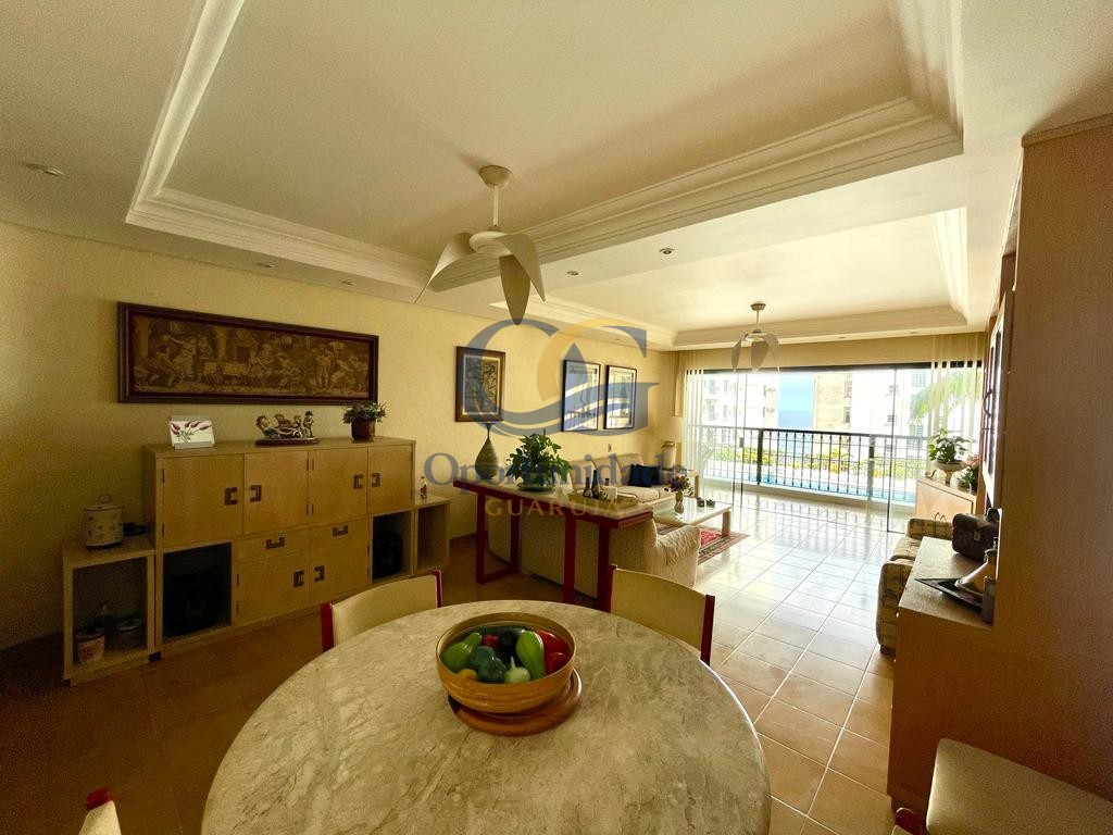 Apartamento na Praia das Pitangueiras, Guarujá - SP