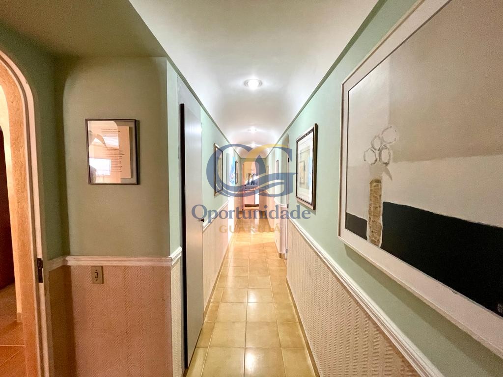 Apartamento na Praia das Pitangueiras, Guarujá - SP