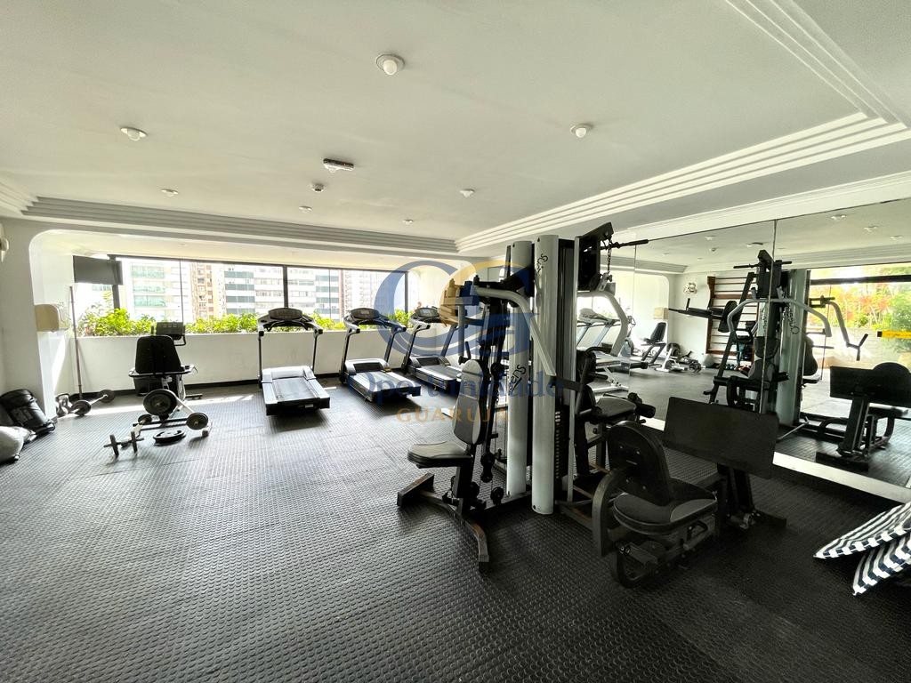 Apartamento na Praia das Pitangueiras, Guarujá - SP