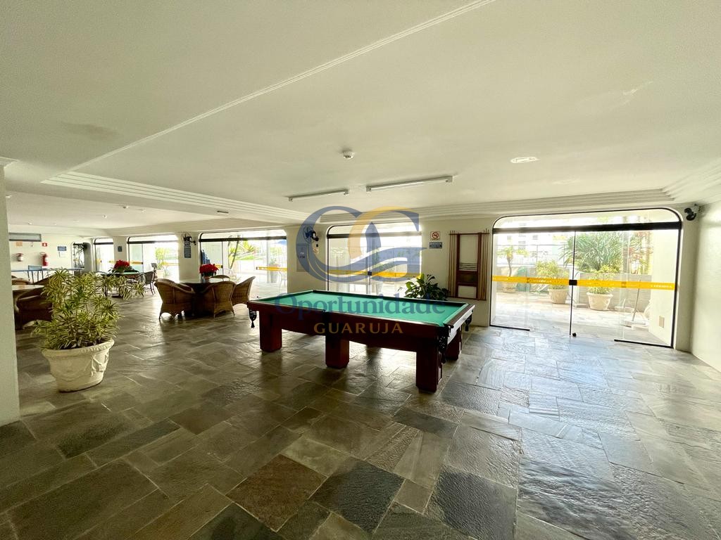 Apartamento na Praia das Pitangueiras, Guarujá - SP