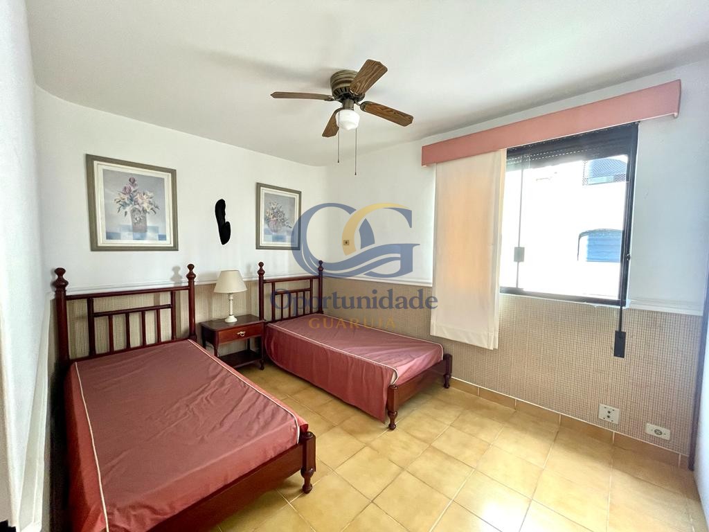 Apartamento na Praia das Pitangueiras, Guarujá - SP