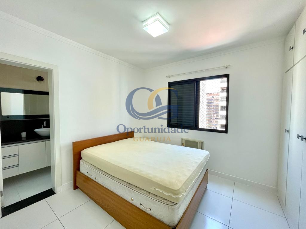 Apartamento na Praia das Pitangueiras, Guarujá - SP