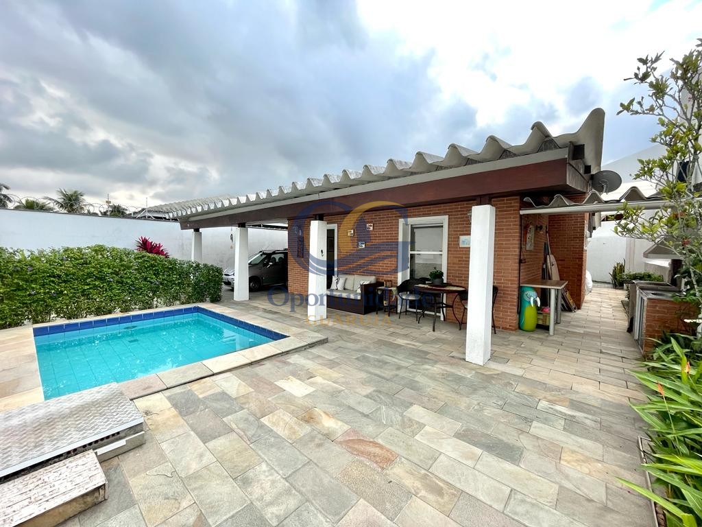 Casa em alvenaria GUARUJÁ - SP