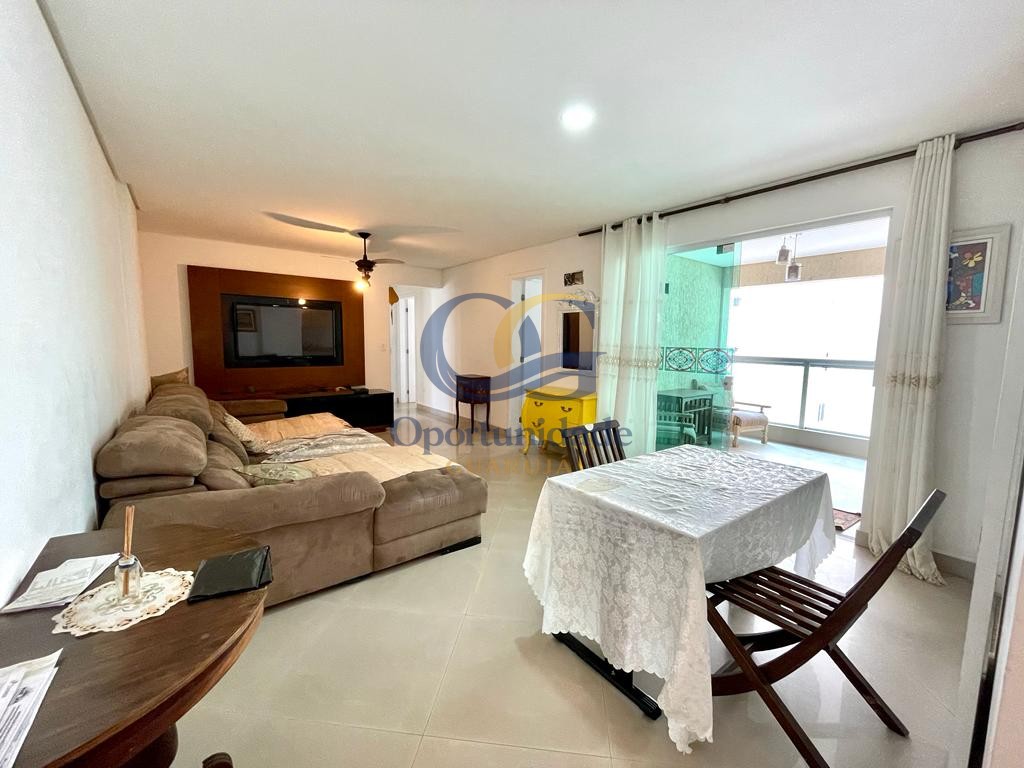 Apartamento na Praia das Pitangueiras, Guarujá - SP