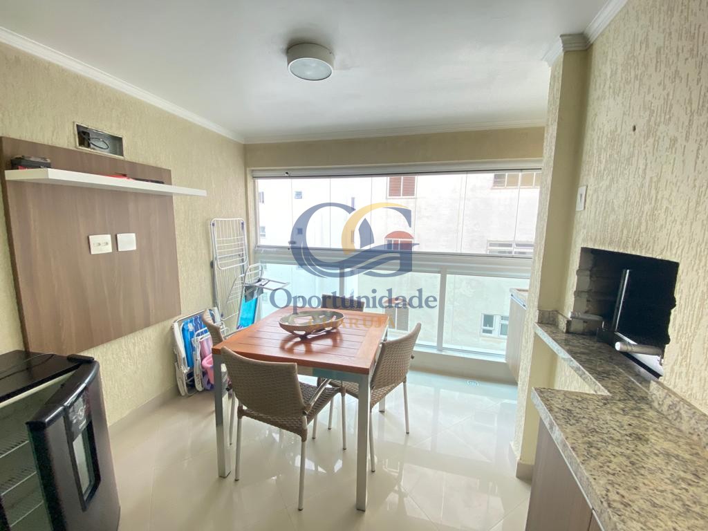 Apartamento na Praia das Pitangueiras, Guarujá - SP