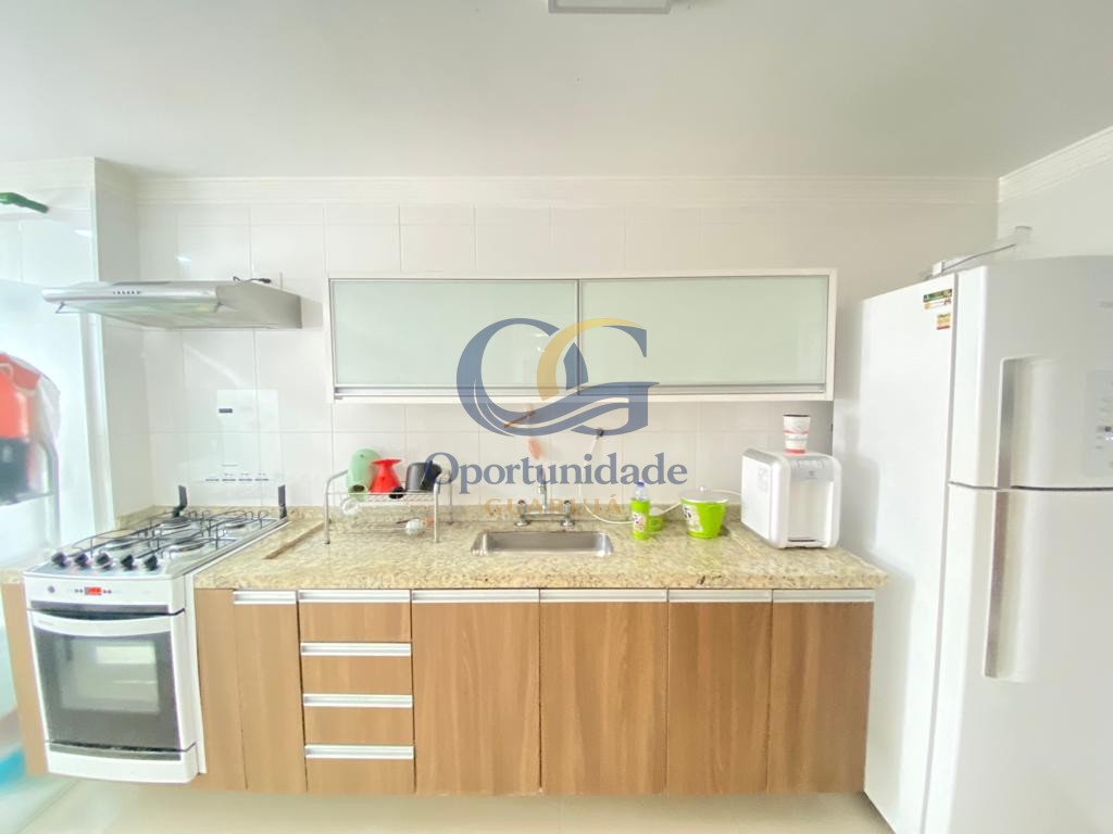 Apartamento na Praia das Pitangueiras, Guarujá - SP