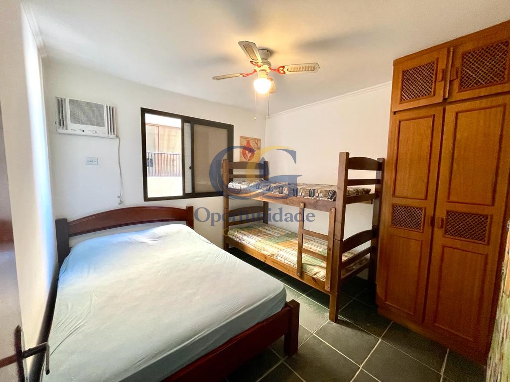 Apartamento na Praia da Enseada, Guarujá - SP