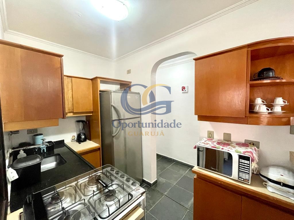 Apartamento na Praia da Enseada, Guarujá - SP