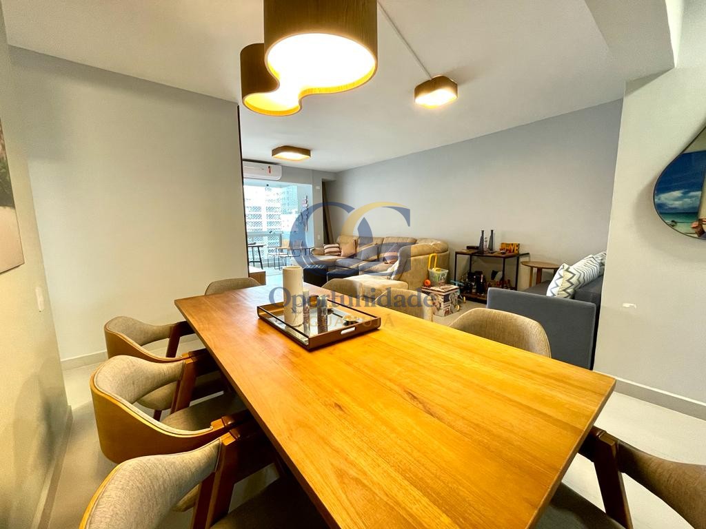 Apartamento na Praia das Pitangueiras, Guarujá - SP