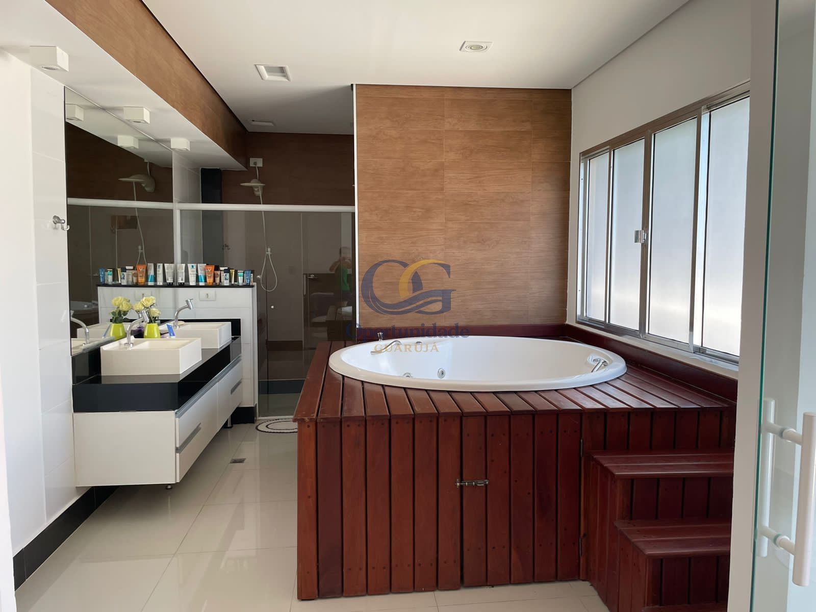 Apartamento GUARUJÁ - SP