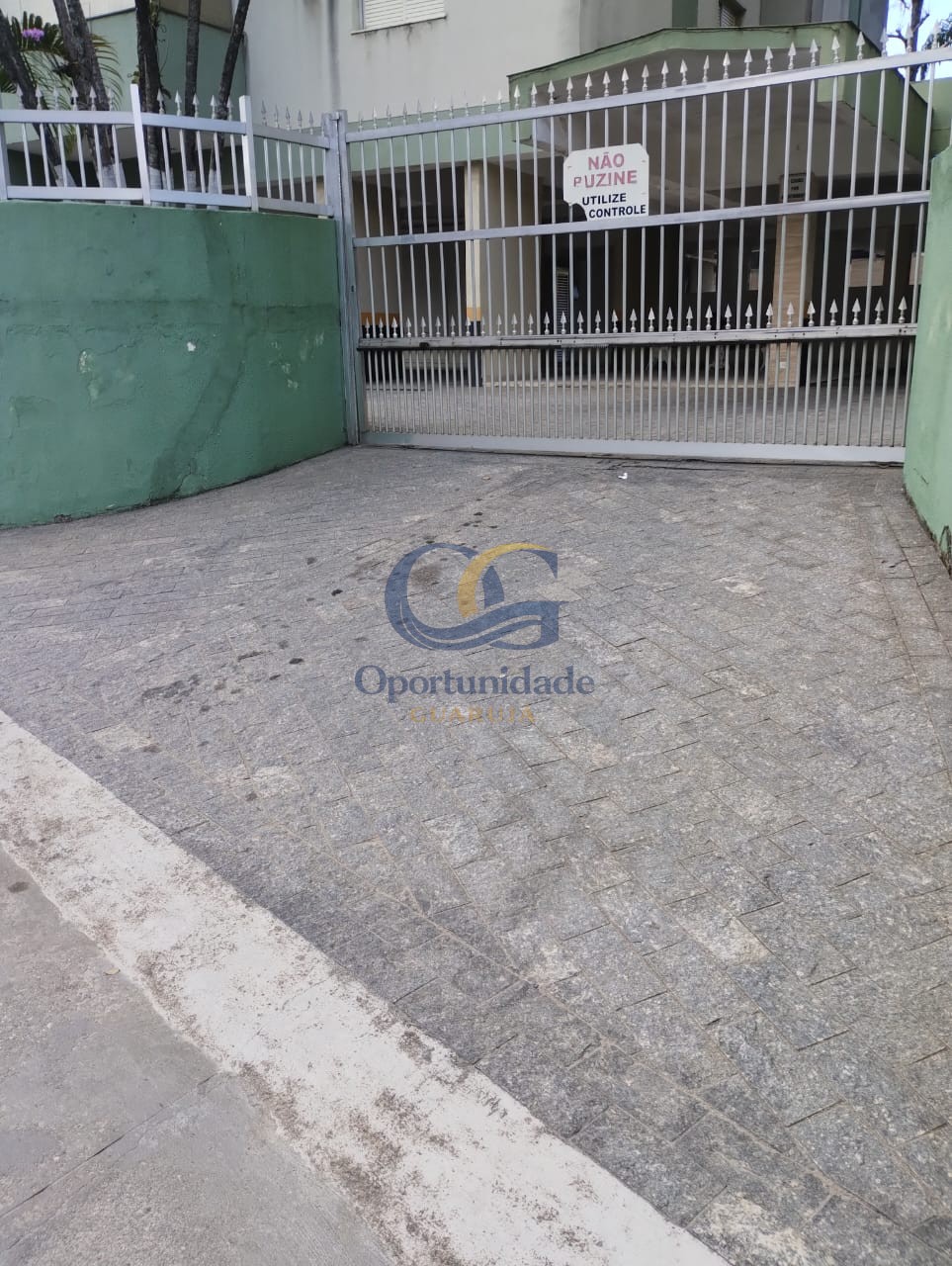 Apartamento na Praia da Enseada, Guarujá - SP