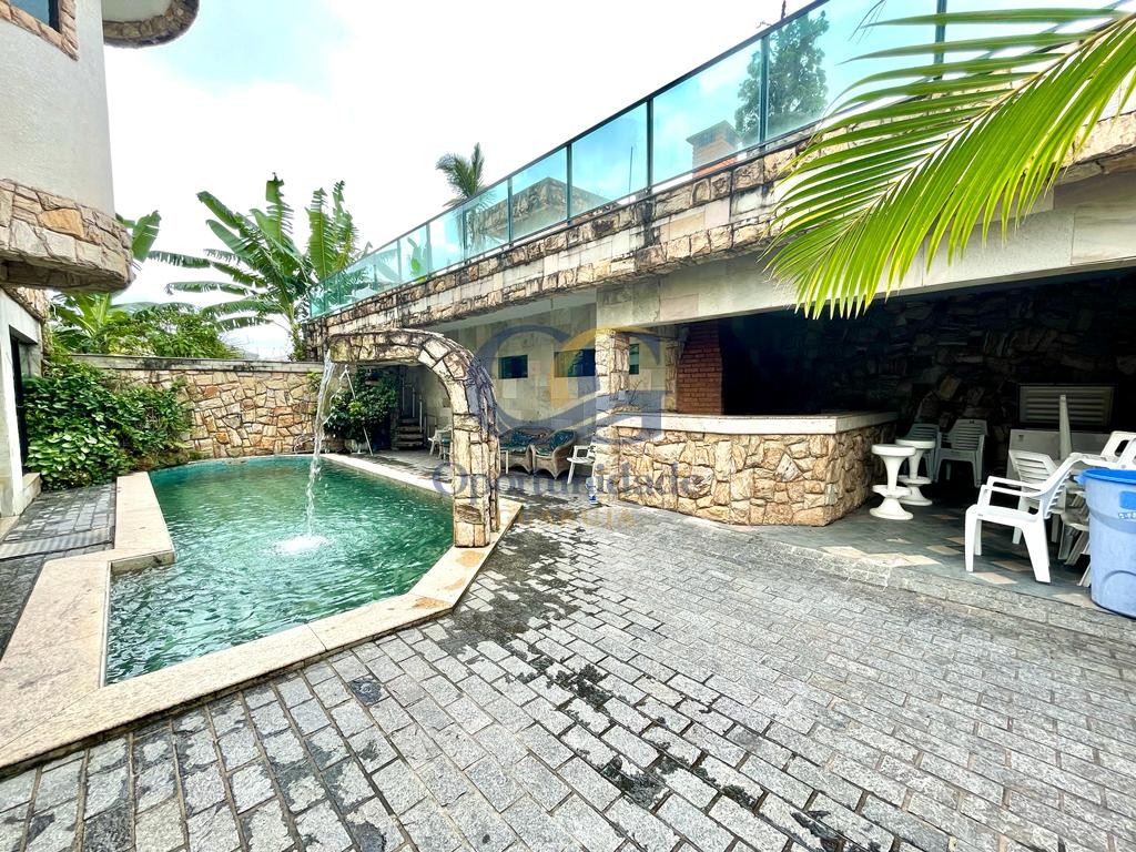 Casa em alvenaria GUARUJÁ - SP