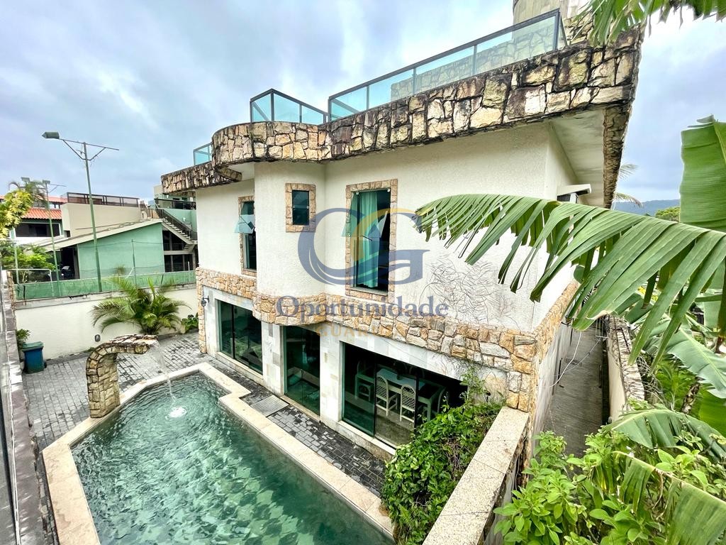 Casa em alvenaria GUARUJÁ - SP