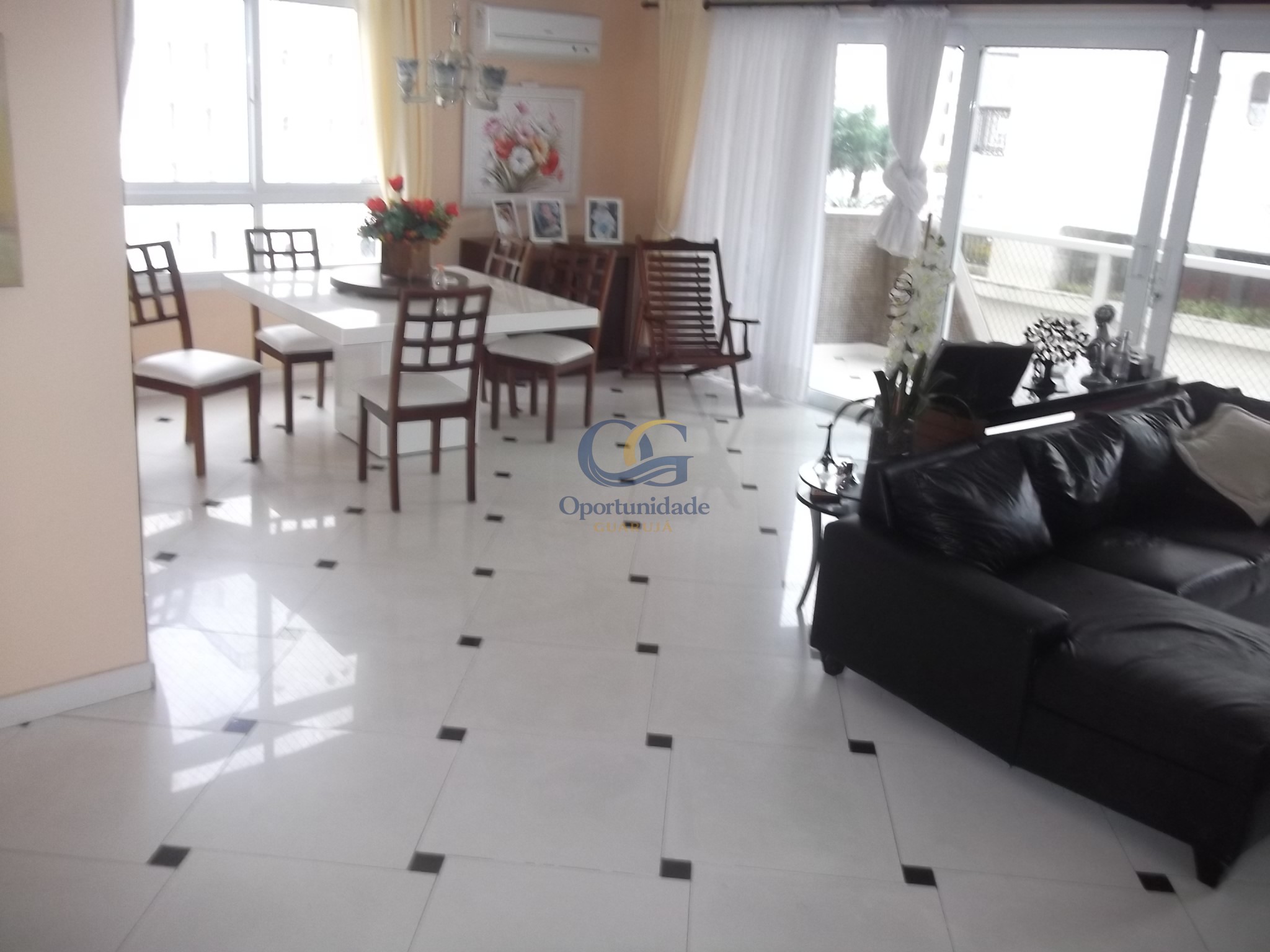 Apartamento GUARUJÁ - SP