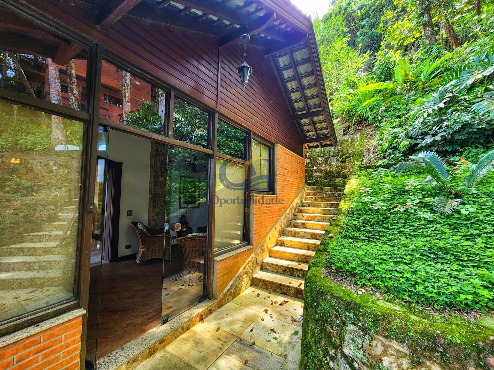 Casa em alvenaria GUARUJÁ - SP