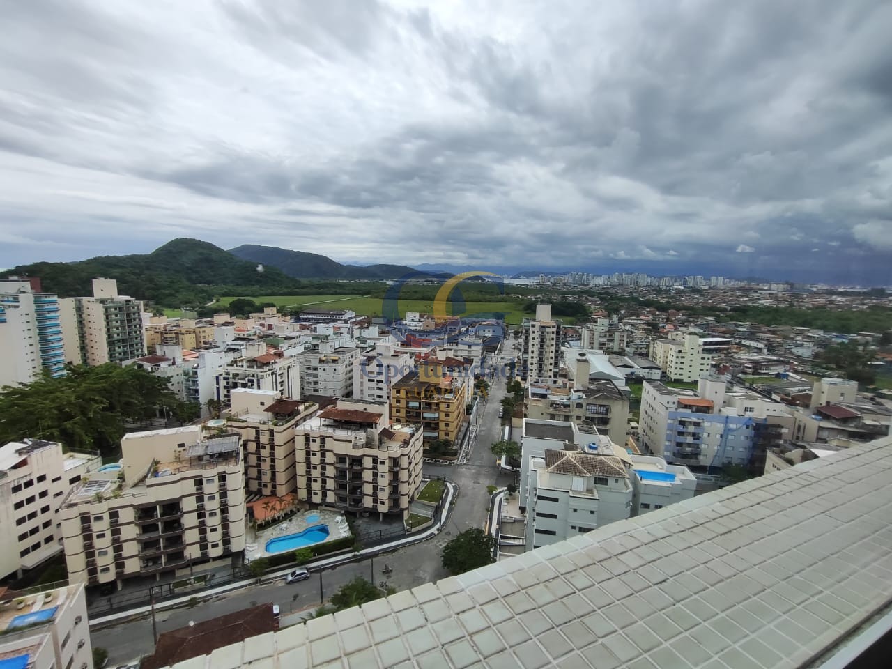 Cobertura na Praia das Astúrias, Guarujá - SP