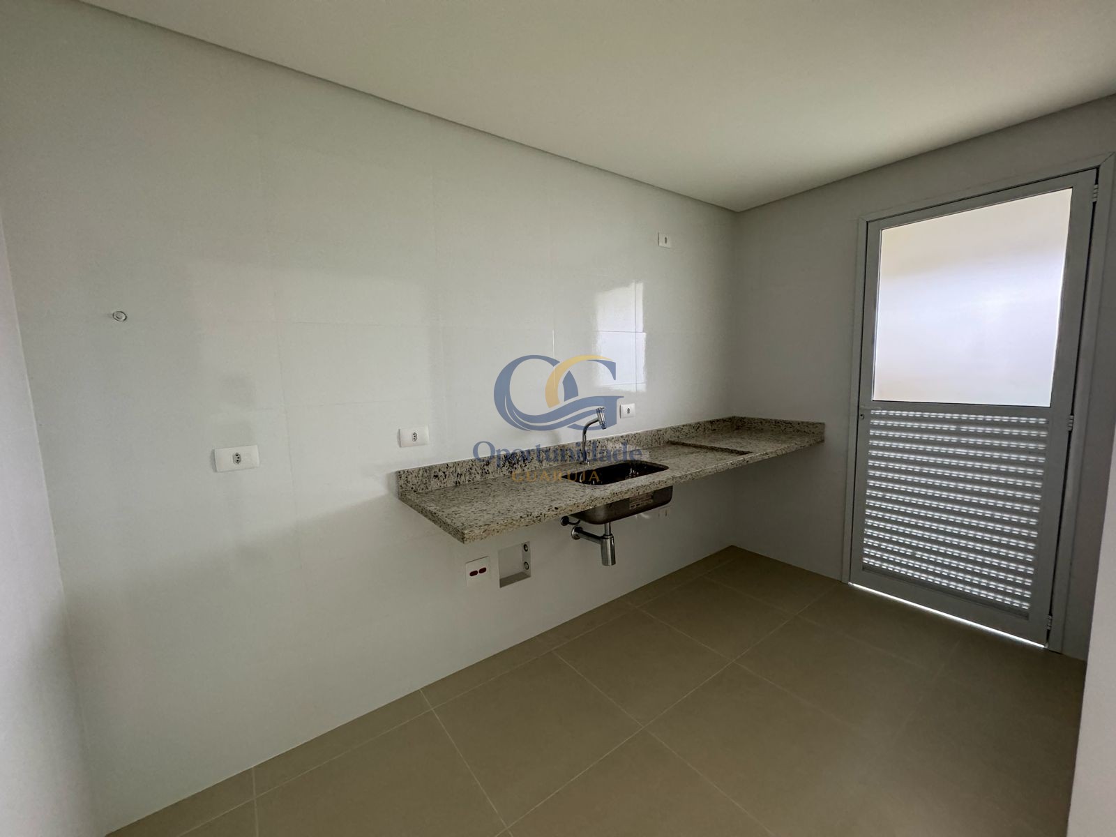 Apartamento GUARUJÁ - SP