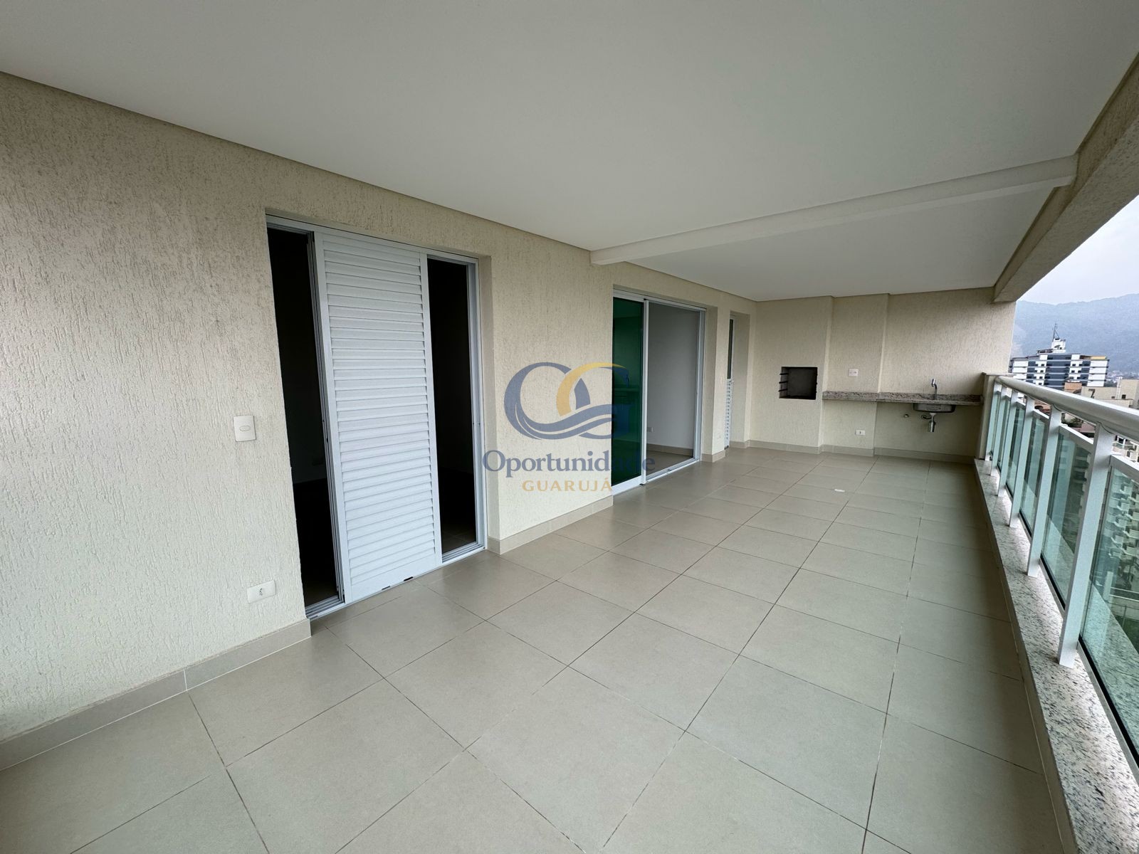 Apartamento GUARUJÁ - SP