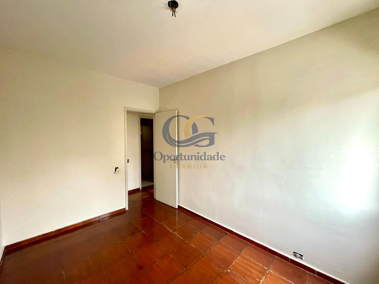 Apartamento na Praia da Enseada, Guarujá - SP