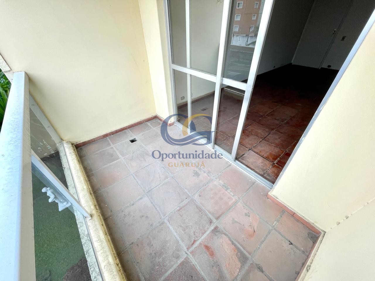 Apartamento na Praia da Enseada, Guarujá - SP