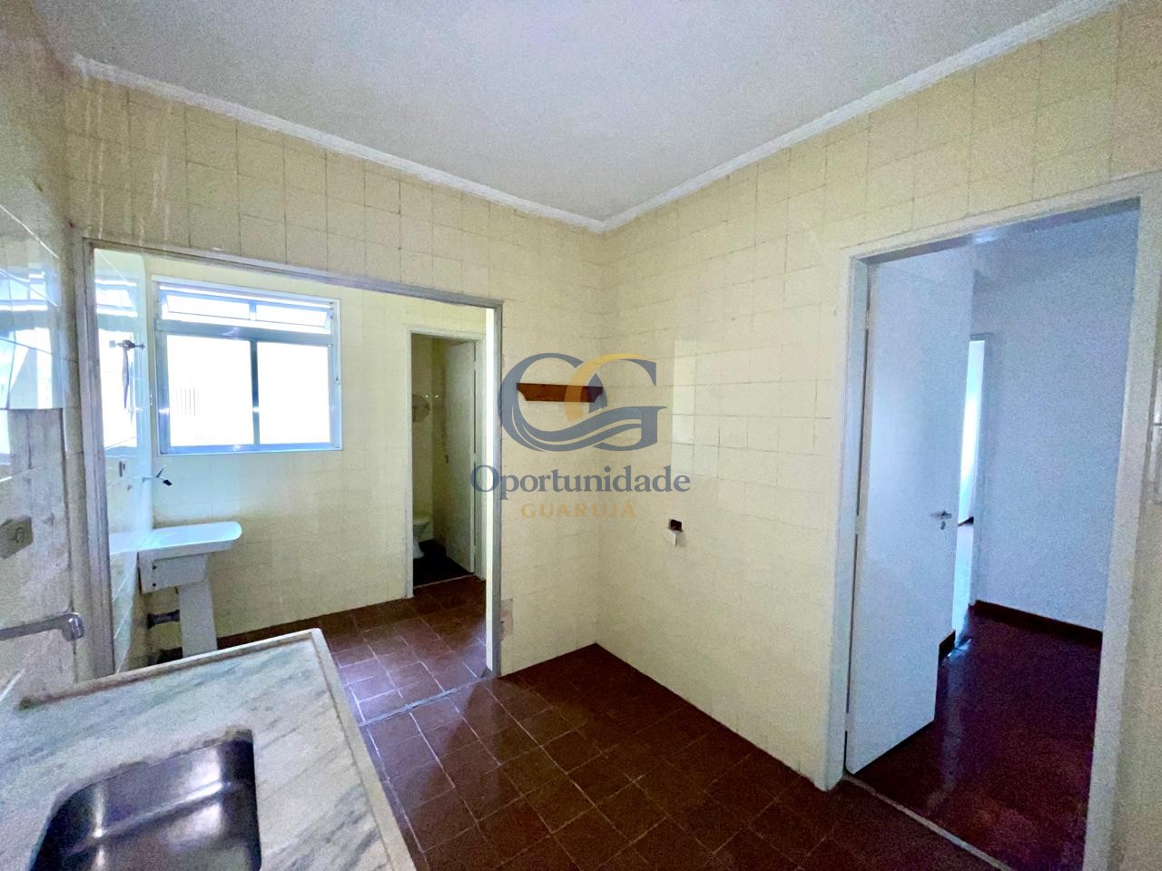 Apartamento na Praia da Enseada, Guarujá - SP