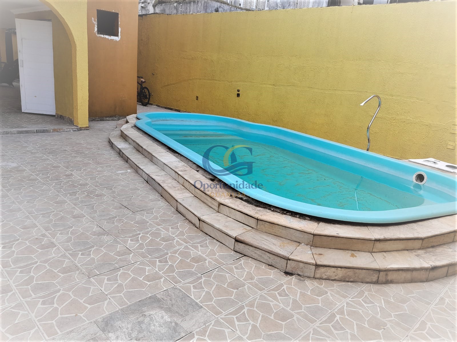 Casa em alvenaria GUARUJÁ - SP