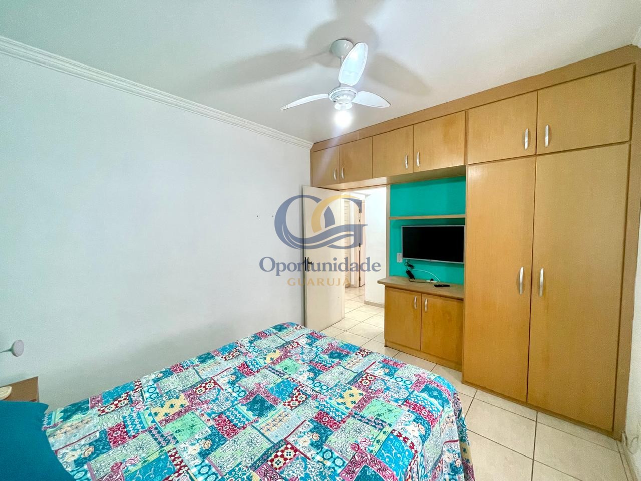 Apartamento na Praia das Pitangueiras, Guarujá - SP