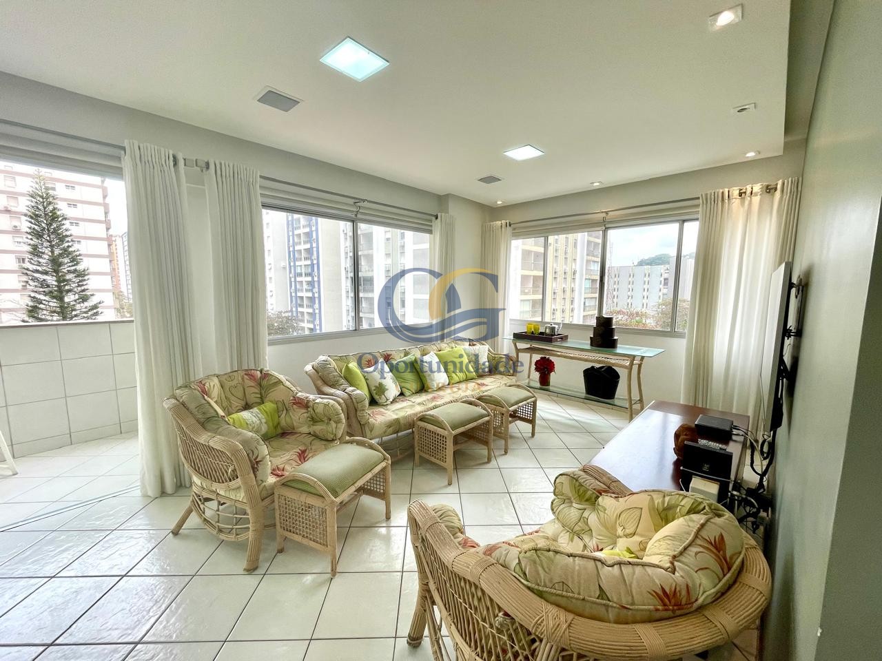 Apartamento GUARUJÁ - SP