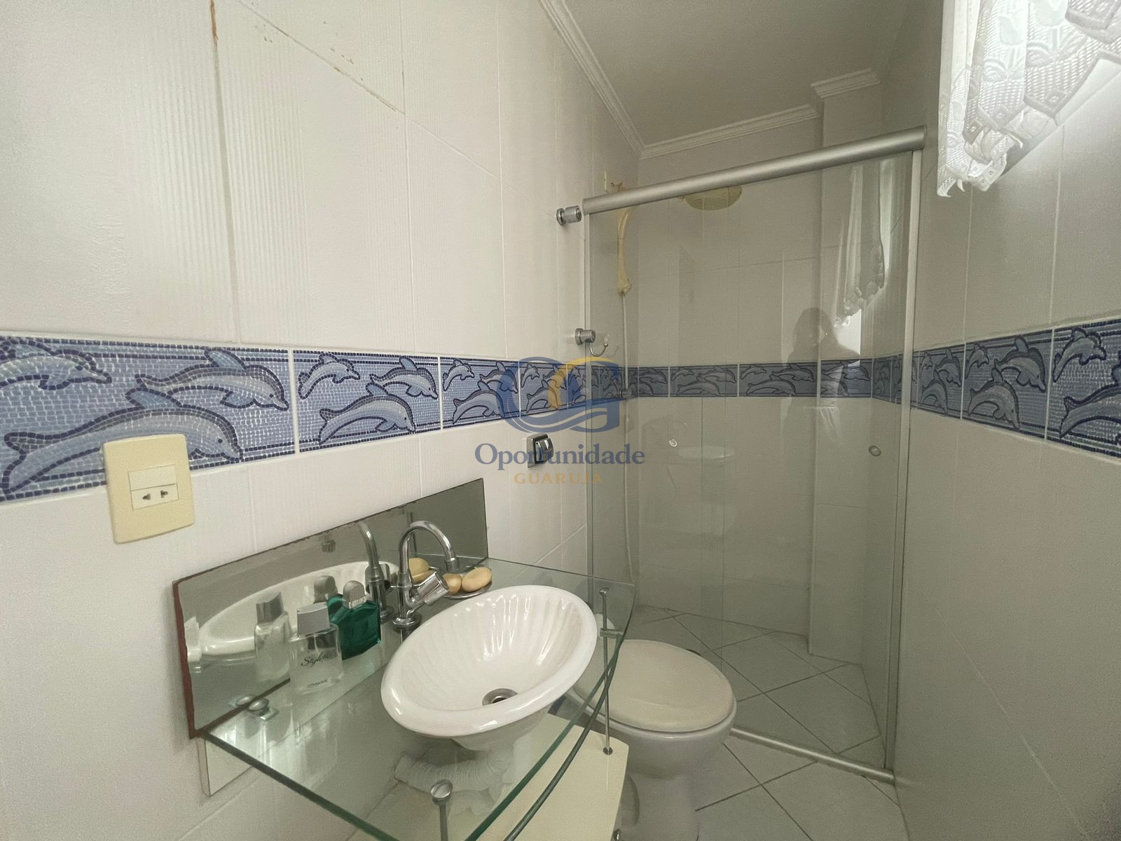 Apartamento na Praia das Pitangueiras, Guarujá - SP