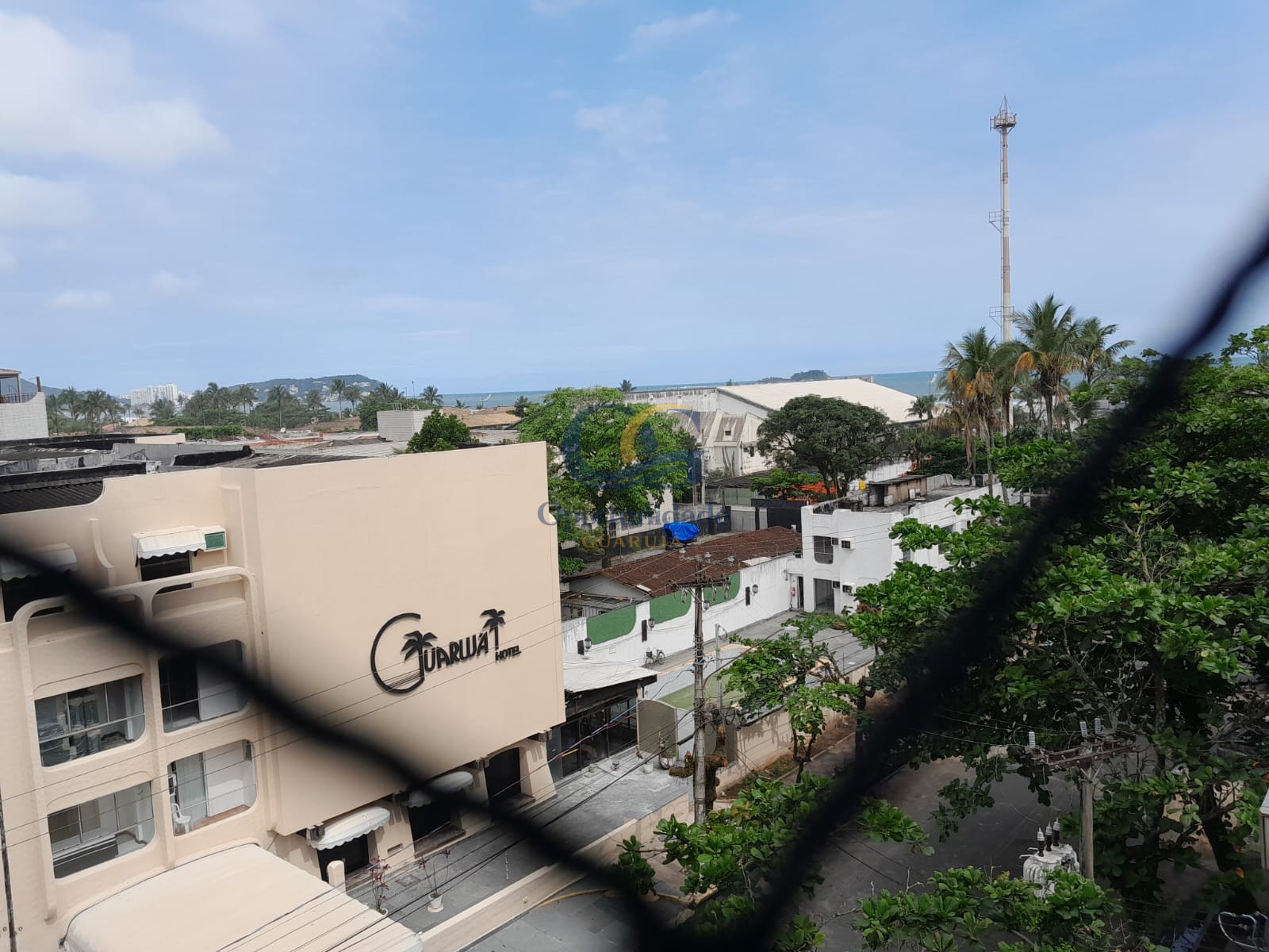 Apartamento na Praia da Enseada, Guarujá - SP