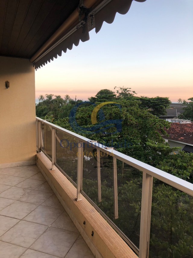 Apartamento na Praia da Enseada, Guarujá - SP