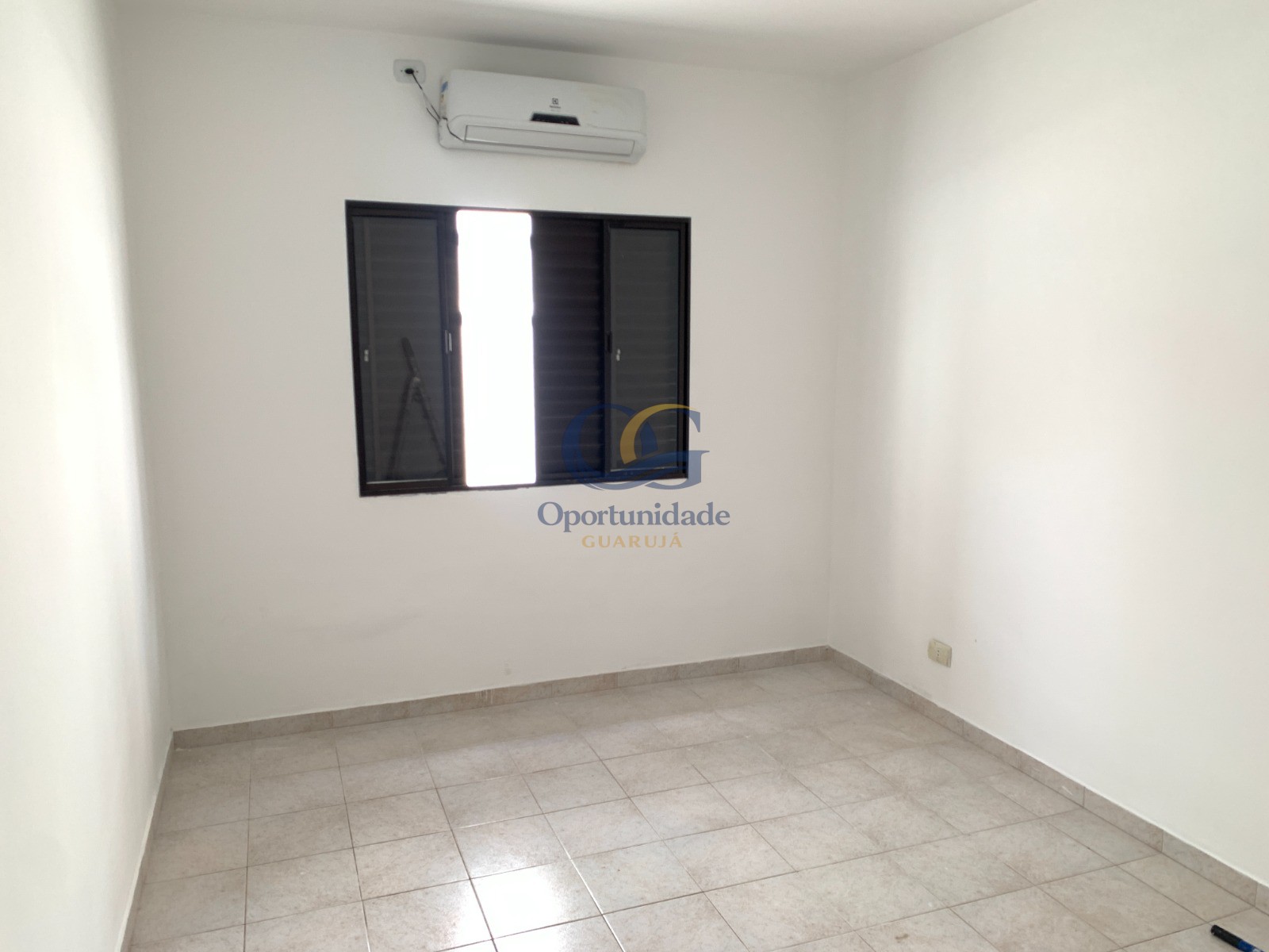 Casa em alvenaria GUARUJÁ - SP