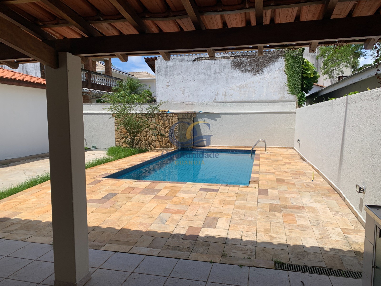 Casa em alvenaria GUARUJÁ - SP