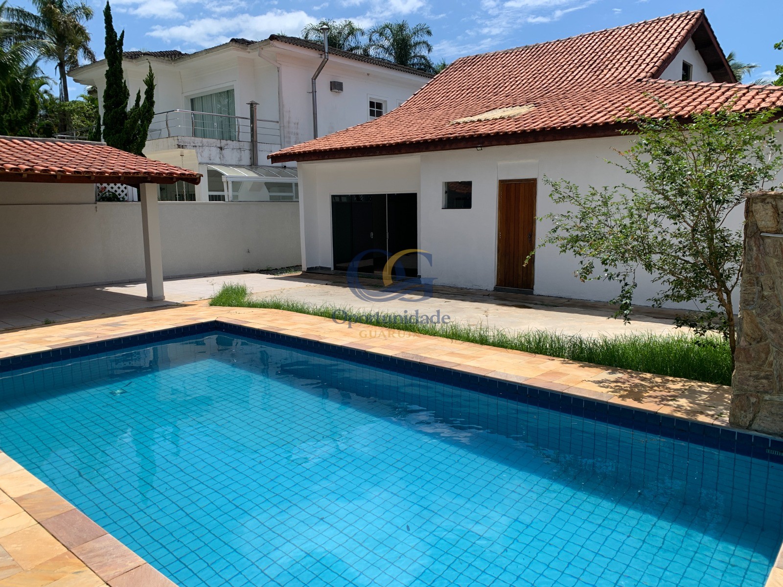 Casa em alvenaria GUARUJÁ - SP