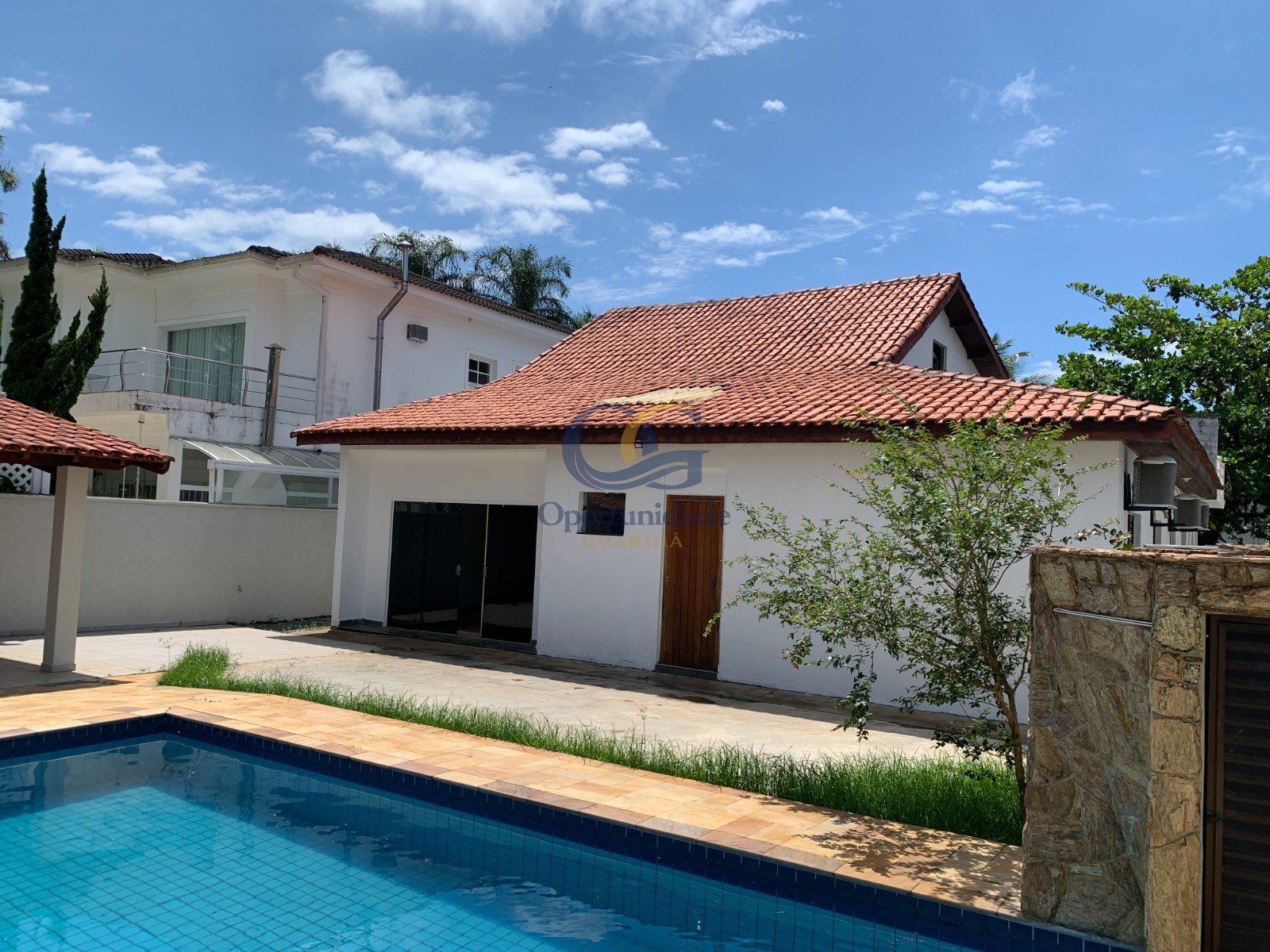 Casa em alvenaria GUARUJÁ - SP