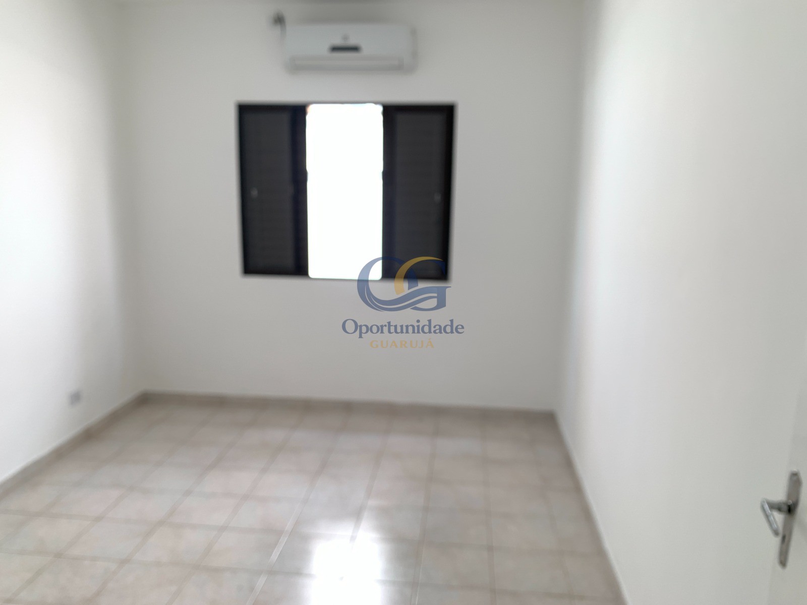 Casa em alvenaria GUARUJÁ - SP